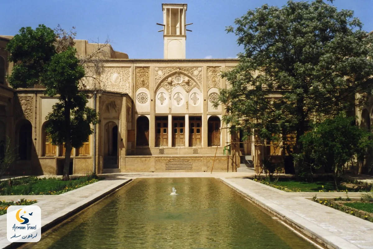 خانه‌ی بروجردی‌ها