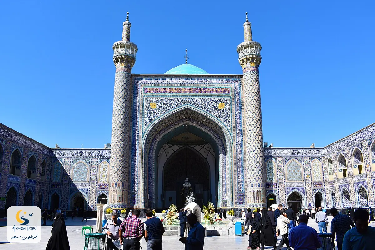 ایوان و مناره‌های حرم