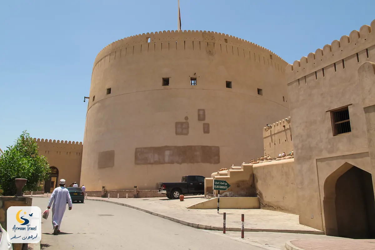 قلعه‌ی نزوا