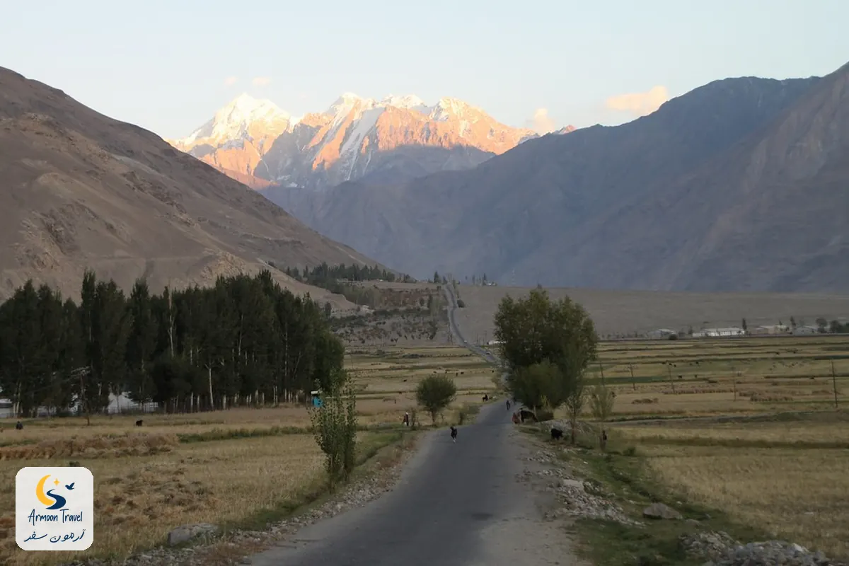 جاده‌ی کوهستانی تاجیکستان