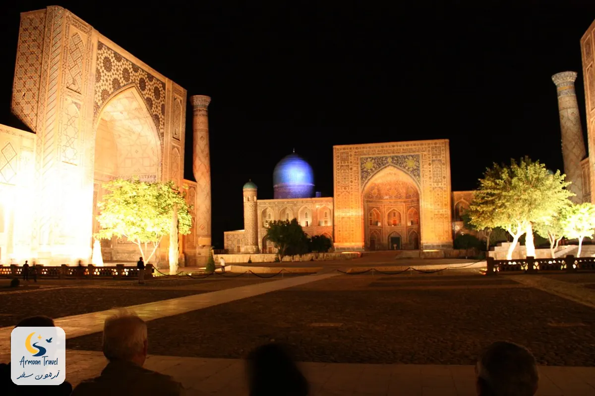 ریگستان در شب